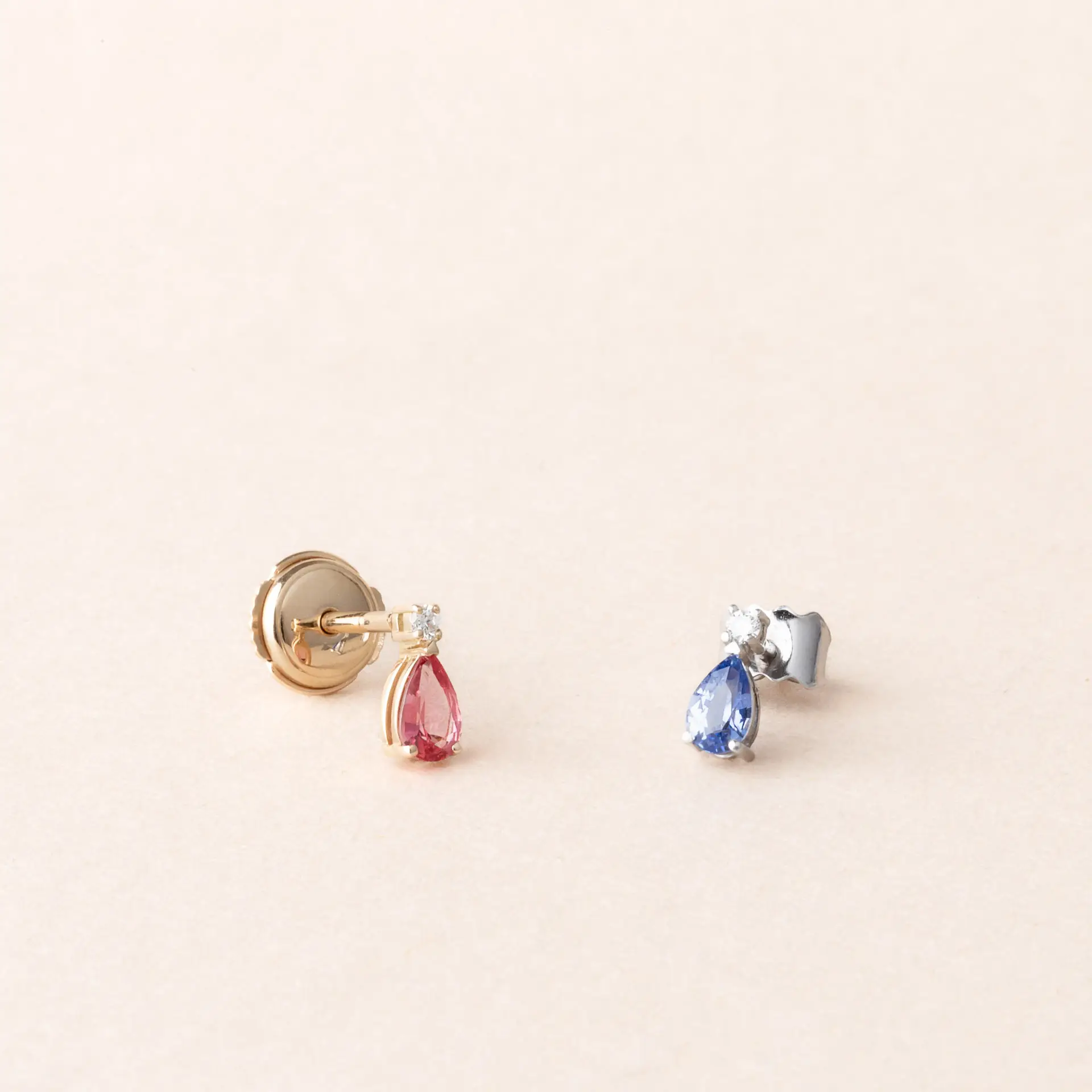 Boucles d’oreilles Poire – Spinelle mahenge et Diamants – Image 3